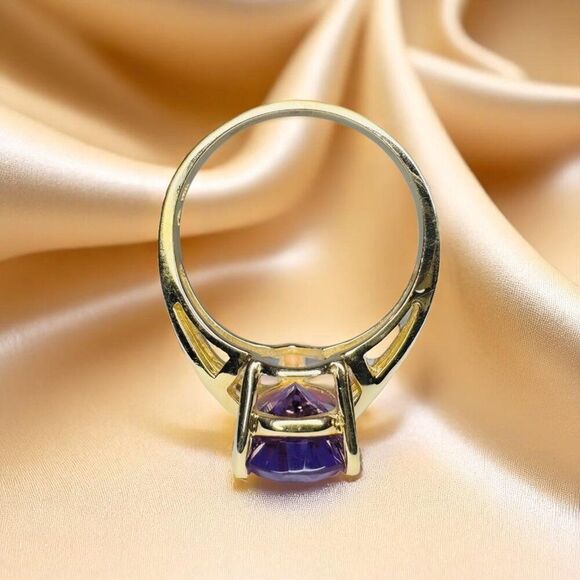VINTAGE- 10K Gold -LARGE Natural Amethyst Ring- 5CTTW -Size 10 -Solitaire - 4.3g - Picture 4 of 16
